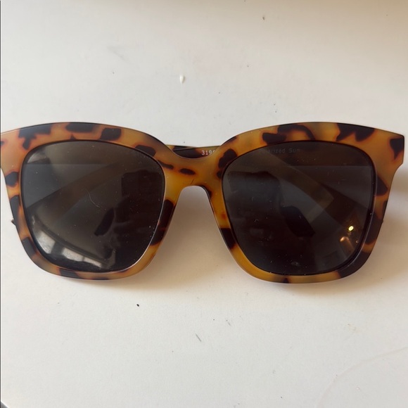 Tortoise Shell Square Sunglasses - Picture 1 of 5